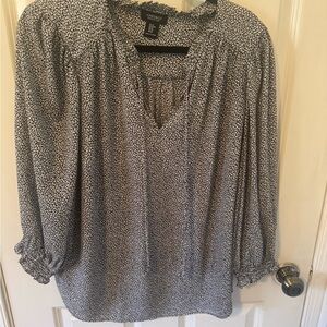 Jones New York Black and White Printed Peasant Blouse